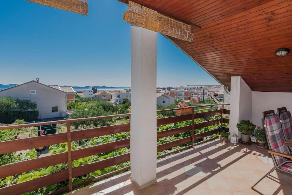 Apartment Roko - Up To 4 People With Free Parking Zadar Buitenkant foto